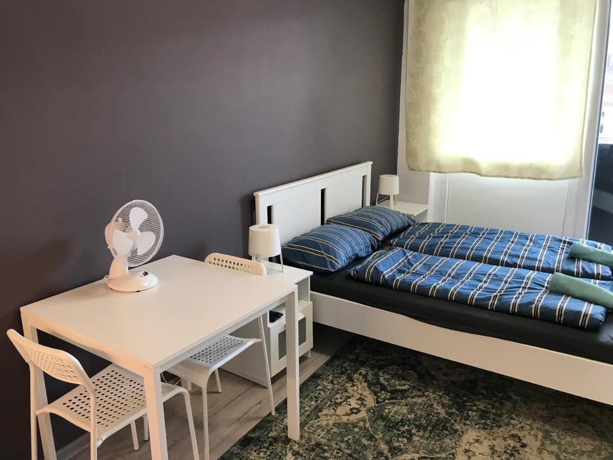 Roland Apartment Westnd บูดาเปสต์ ภายนอก รูปภาพ