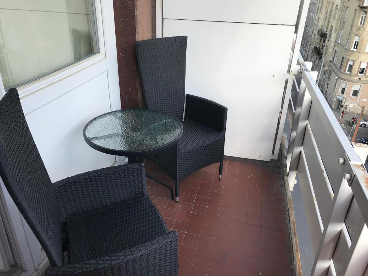 Roland Apartment Westnd บูดาเปสต์ ภายนอก รูปภาพ